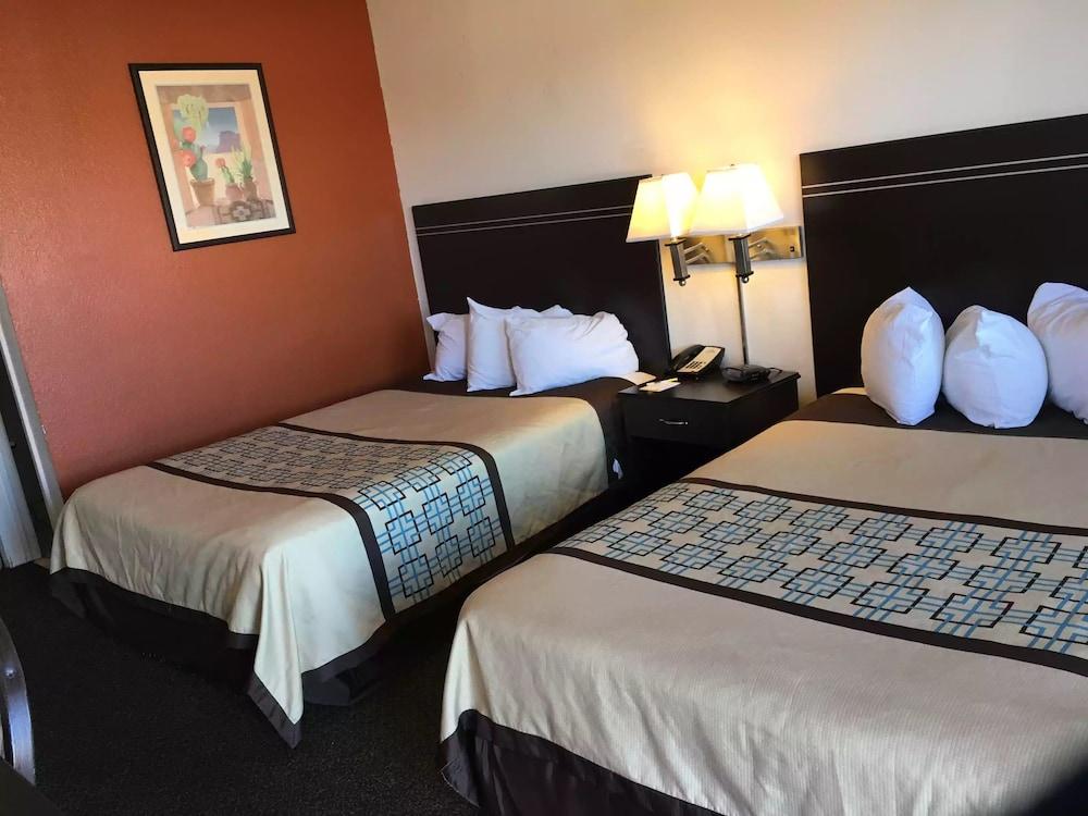Americas Best Value Inn Hobbs photo 9