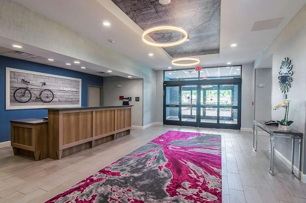Hampton Inn & Suites Dallas/Richardson photo 2