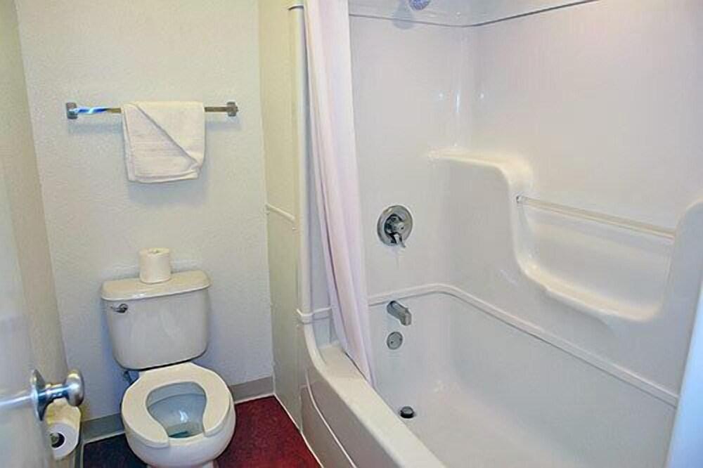 Motel 6 Chandler, AZ photo 29