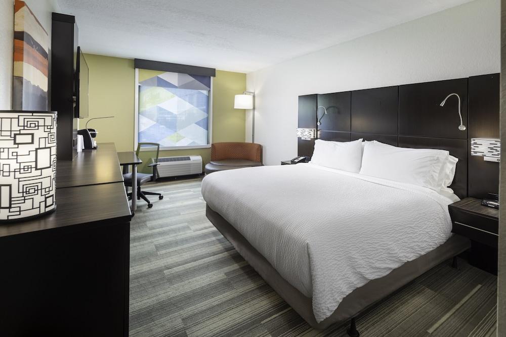 Holiday Inn Express Ft. Lauderdale Cruise-Airport by IHG photo 14