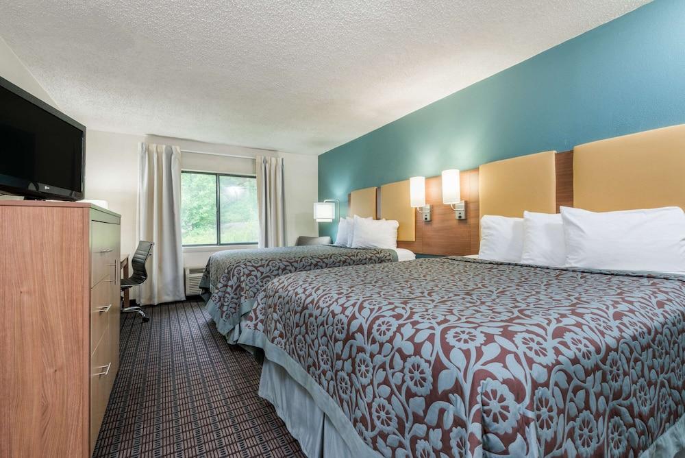Days Inn by Wyndham Ashland photo 20