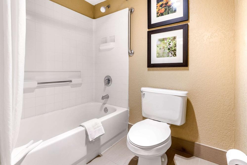 Comfort Inn Lathrop - Stockton Airport photo 28