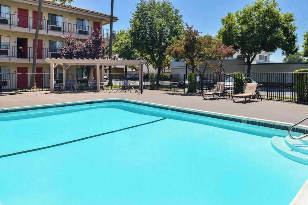 Rancho Cordova Inn photo 3