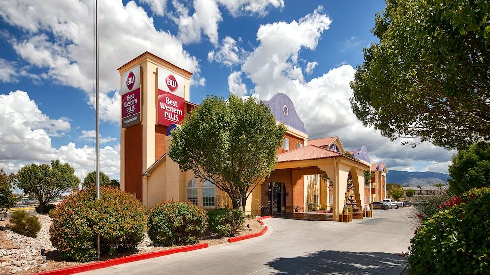 Best Western Plus Executive Suites photo 26