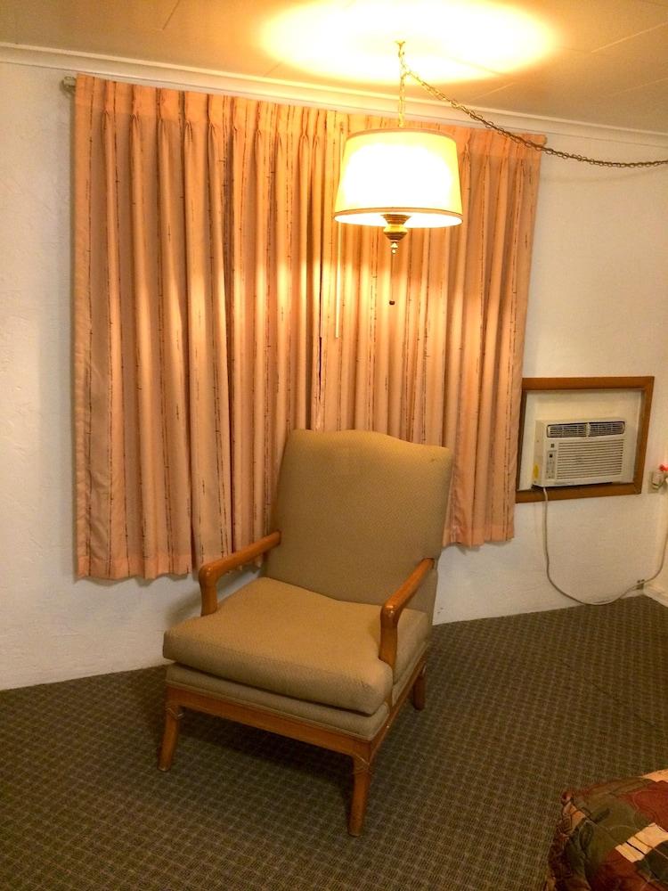 Connell Inn and Suites photo 3