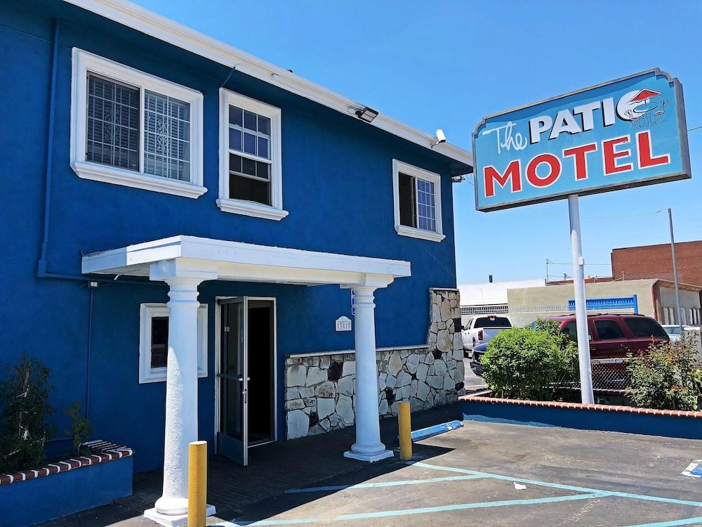 Patio Motel photo 1
