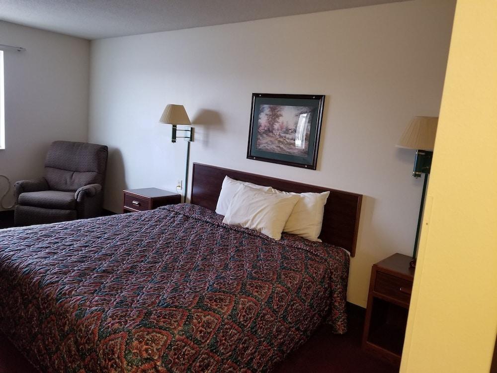 Bilmar Inn & Suites by Hotel O Hwy 77 photo 56