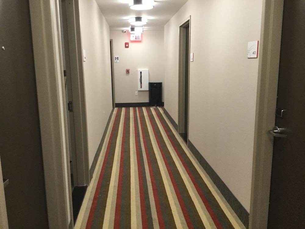 Ramada by Wyndham Bronx Terminal photo 15