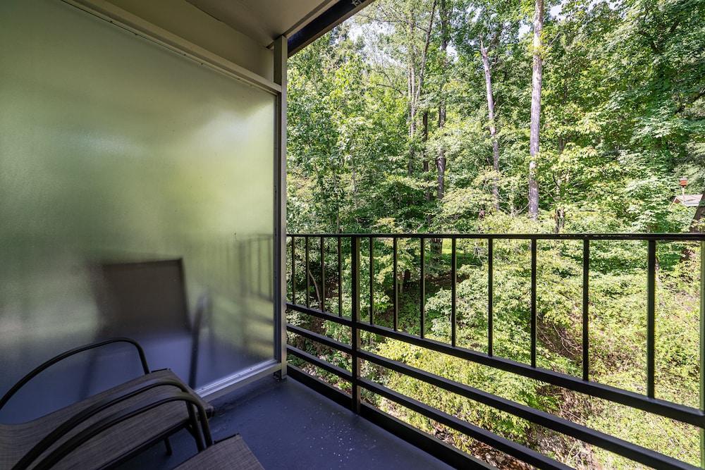 Bear Creek Inn photo 7