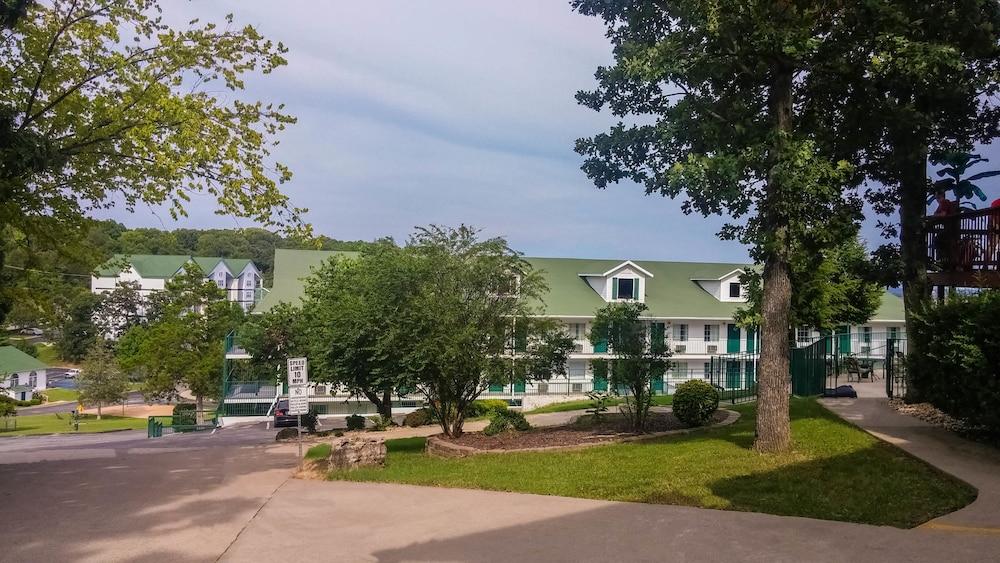 Branson King Resort and Suites photo 47