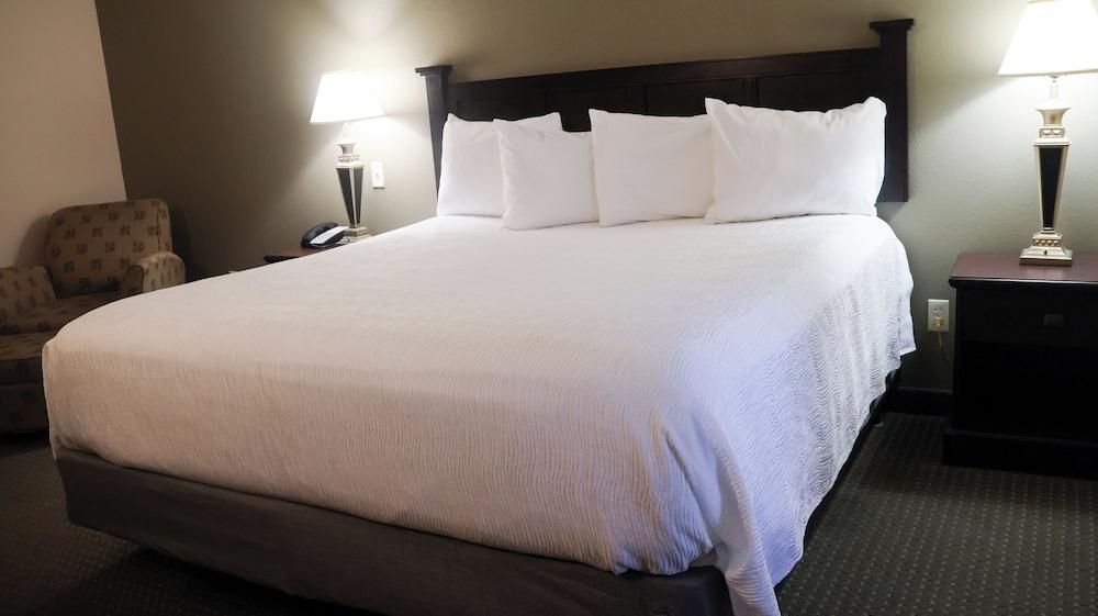 Wingate By Wyndham Peoria photo 10