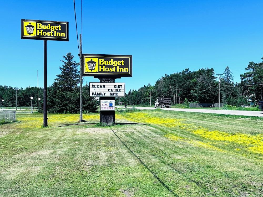 Budget Host Inn Manistique photo 19