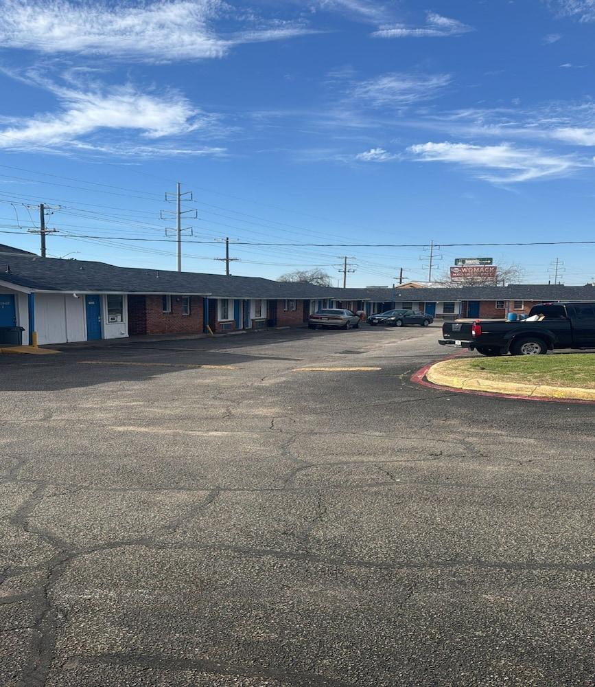 Cole Manor Motel By Oyo Love Field Market Center photo 14