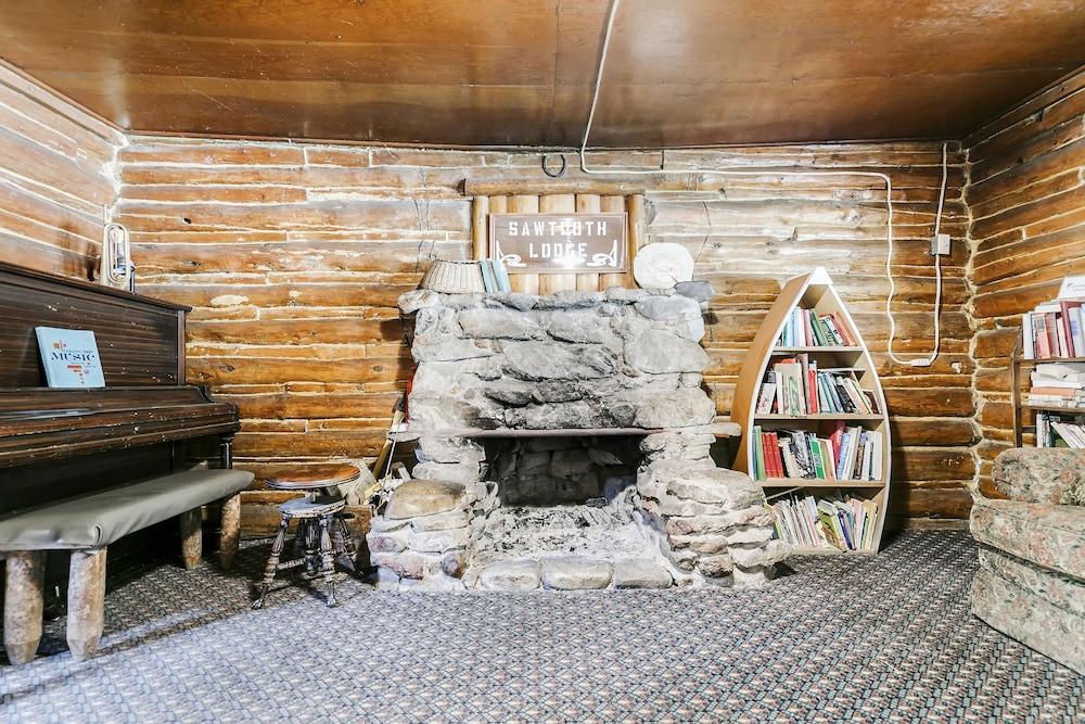 Sawtooth Lodge photo 37