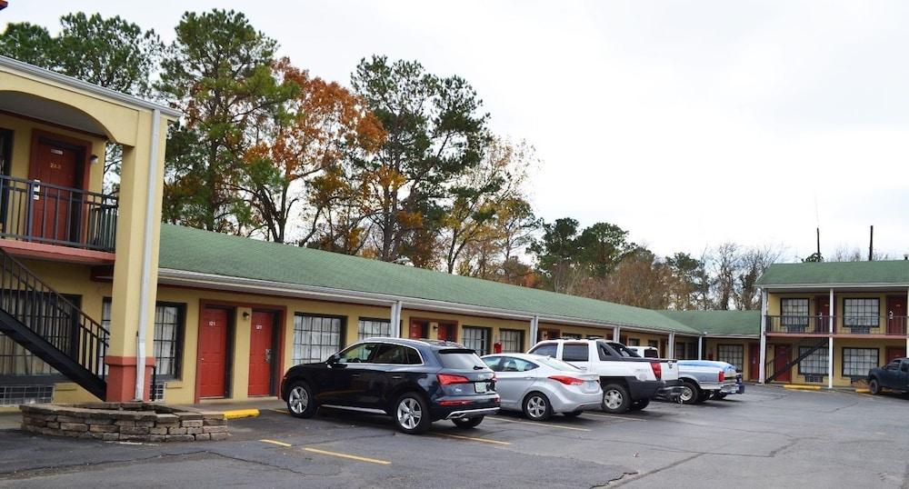 Budget inn photo 17