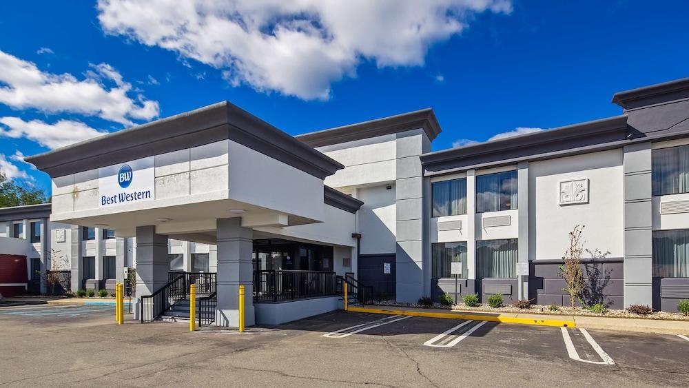 Best Western Paramus Hotel & Suites photo 49