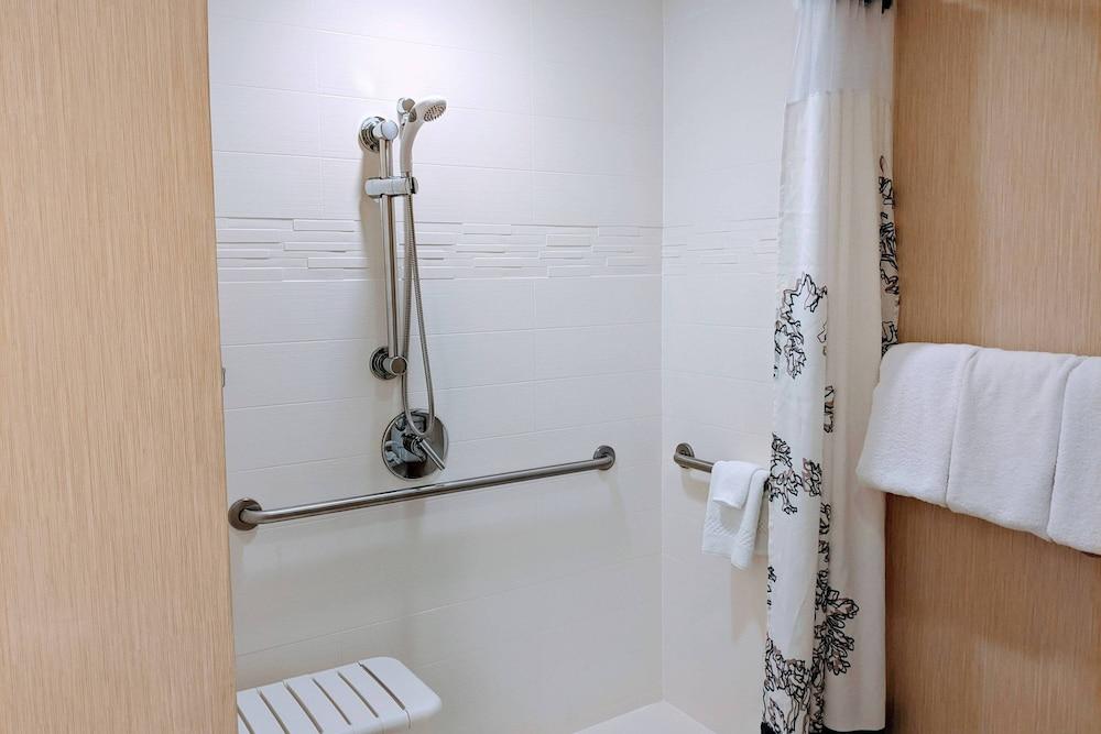 Residence Inn Marriott Moline photo 27
