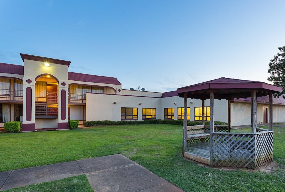Red Roof Inn Montgomery - Midtown photo 11