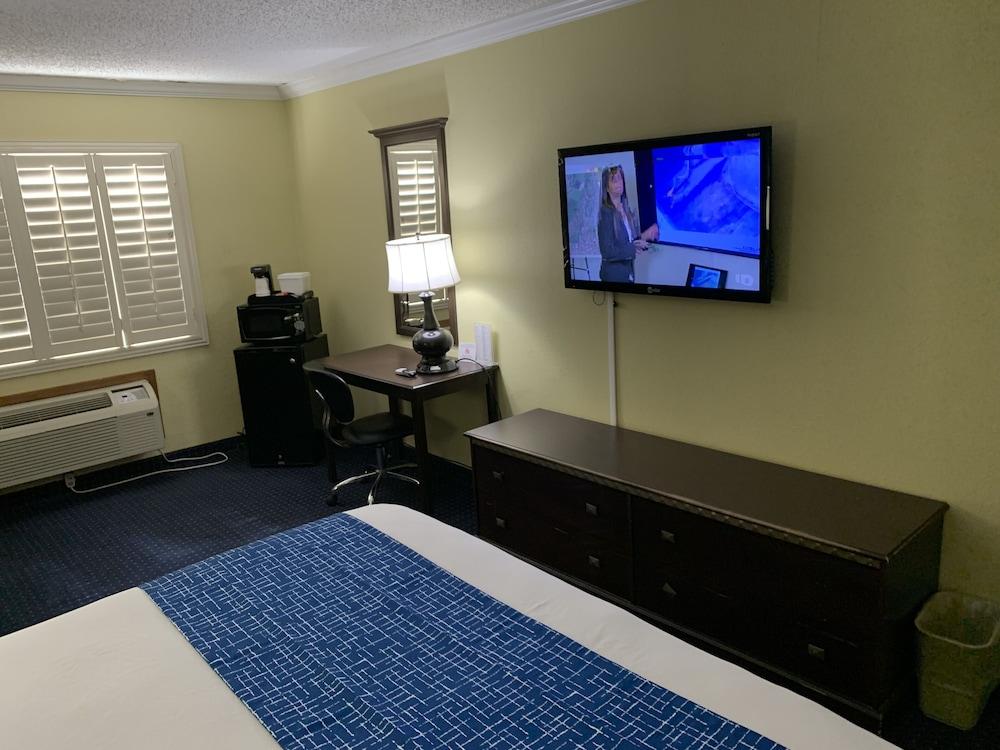 Travelodge by Wyndham Odessa photo 9