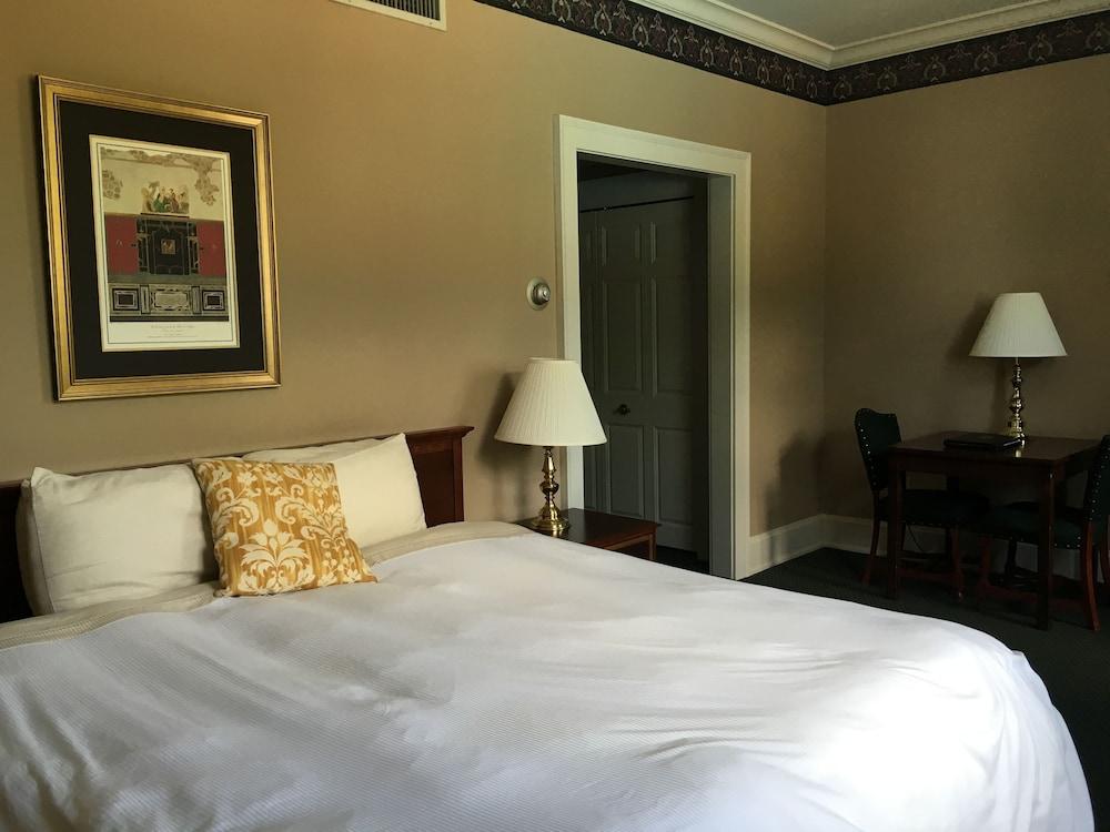 Bertram Inn at Glenmoor photo 3