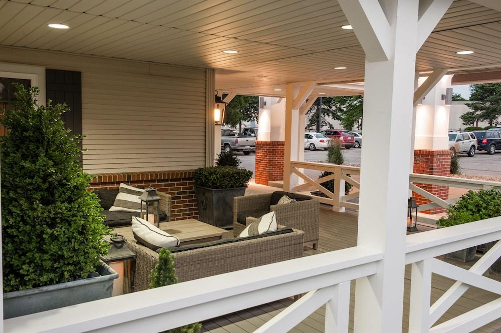 Best Western Plus University Park Inn & Suites photo 30