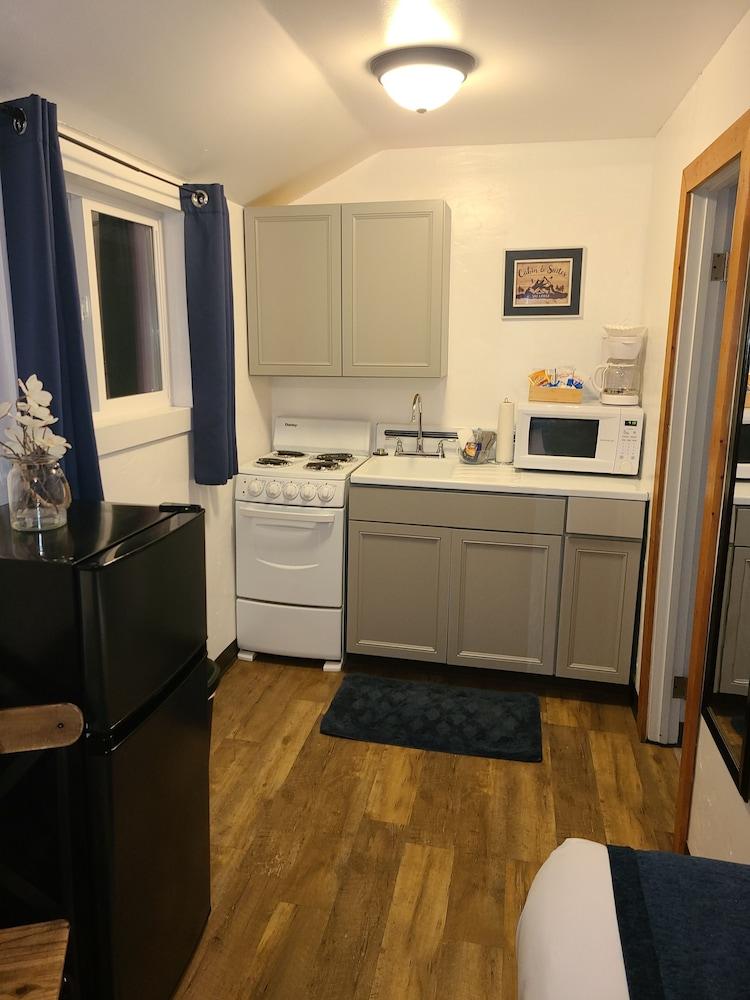 Lamplighter Cabins & Suites photo 44
