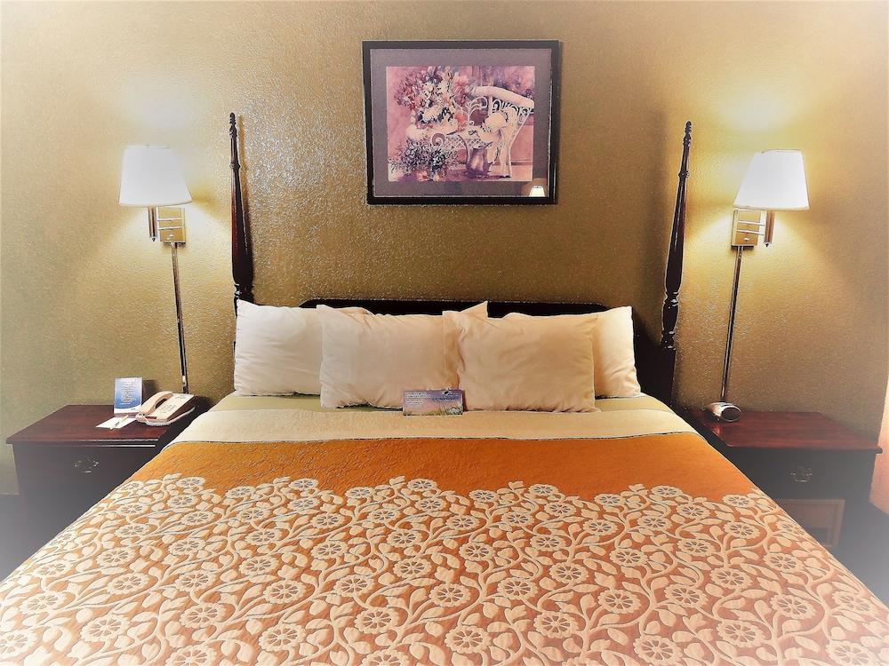 Days Inn by Wyndham Southern Hills/ORU photo 39