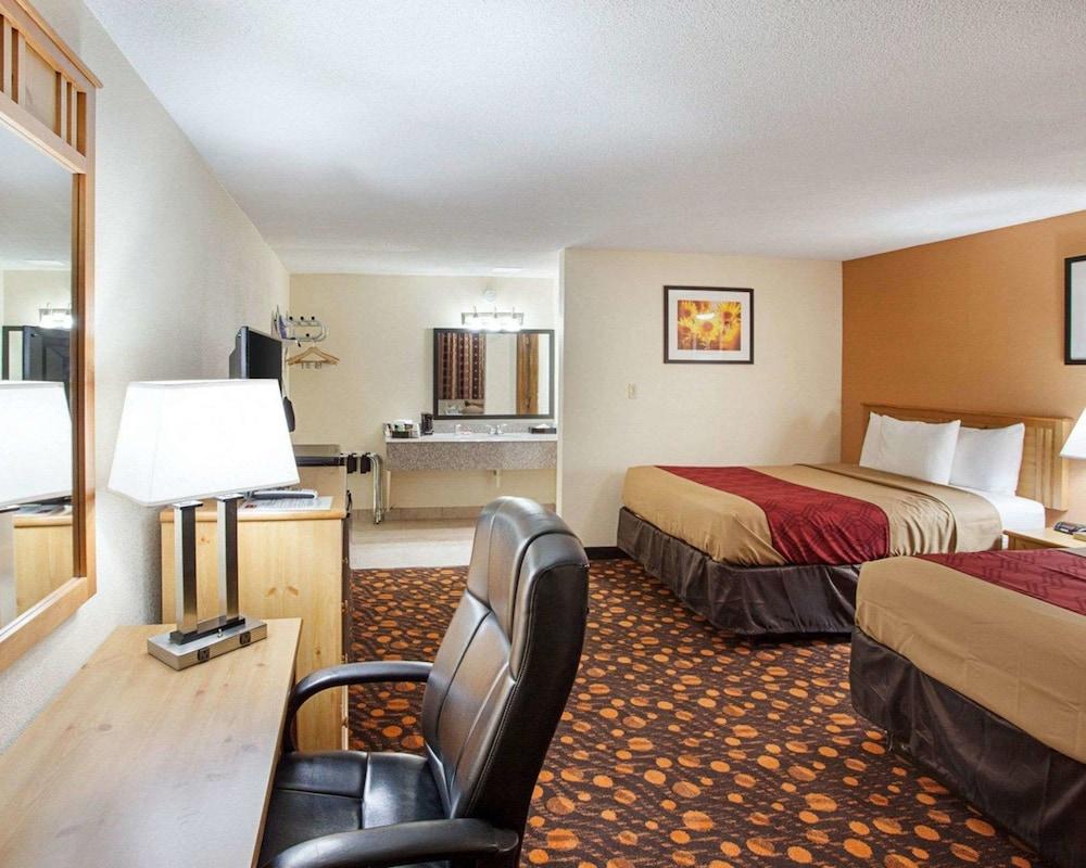 Econo Lodge Phillipsburg photo 15