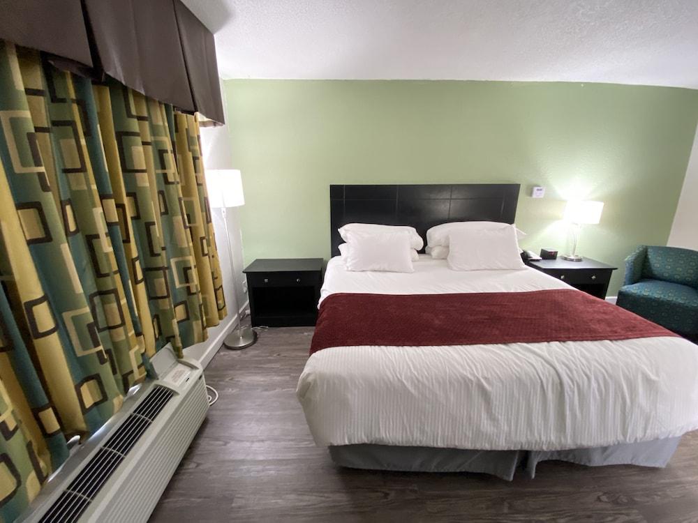Lx Hotel, Powered by ACW Circle photo 64