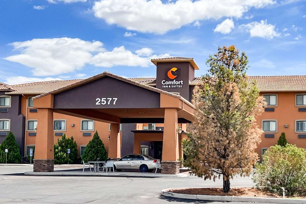 Comfort Inn & Suites Thatcher - Safford — hotel in Thatcher