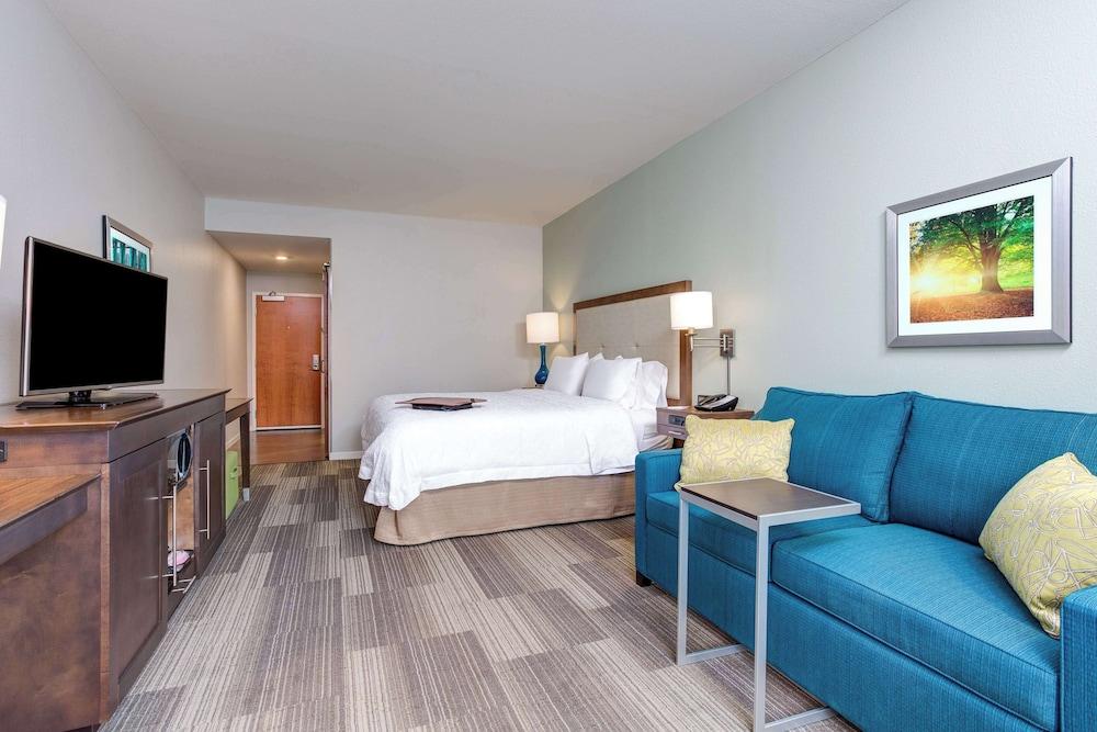 Hampton Inn & Suites Macon I-475 photo 13