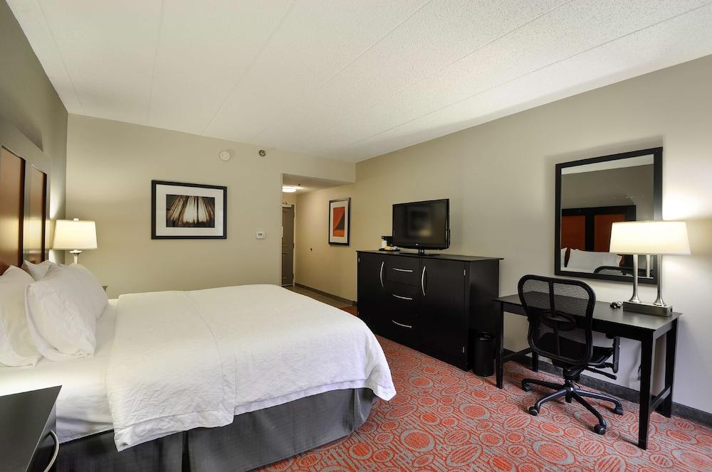 Hampton Inn Stafford/Quantico & Conference Center photo 15