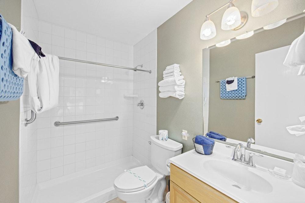 Rockaway Beach Resort photo 26