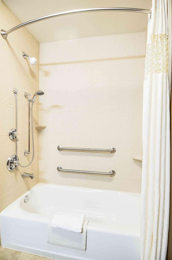 Hampton Inn & Suites Pinedale photo 23