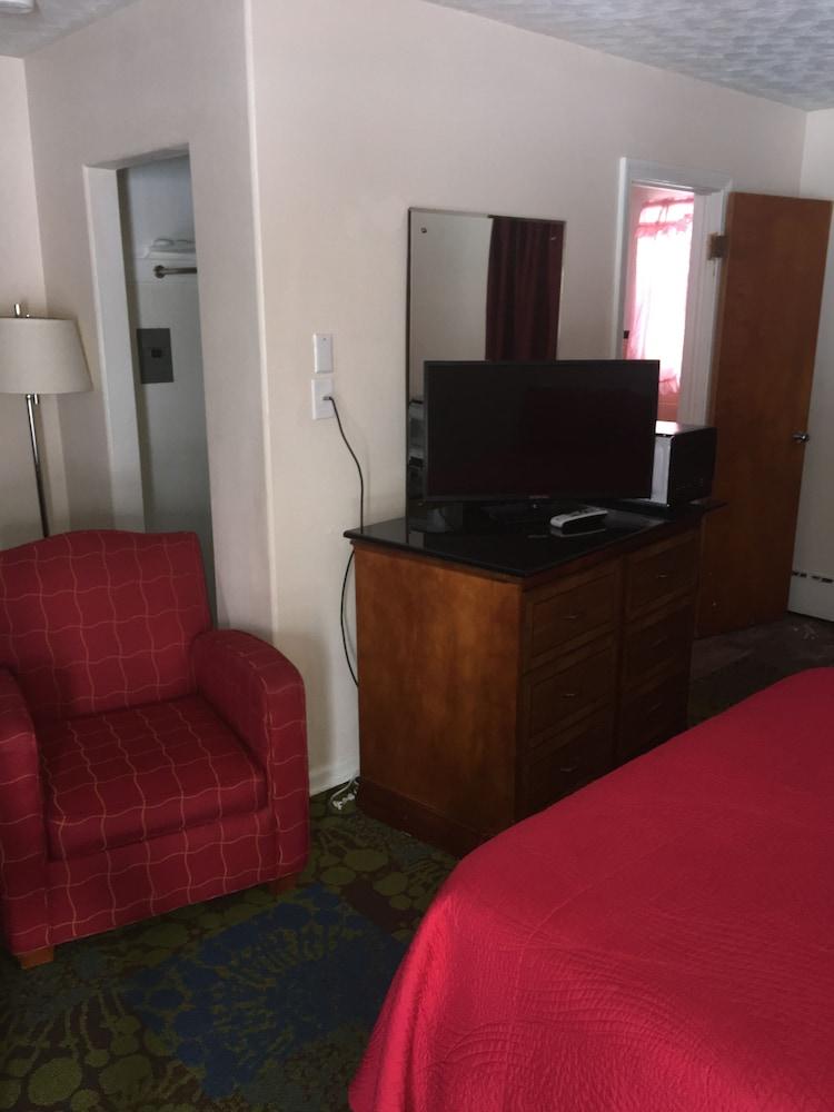 Anchor Motel photo 18