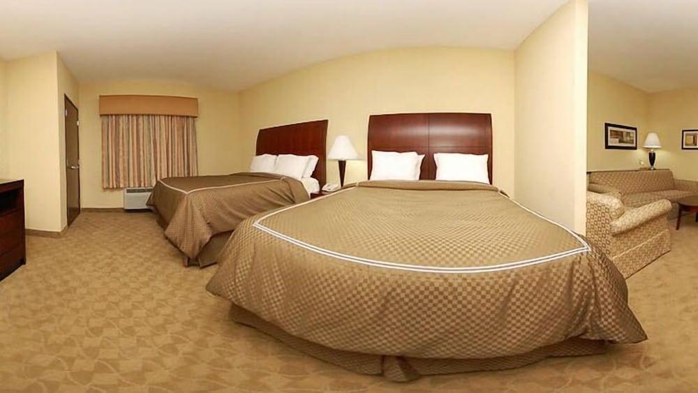 Comfort Suites Beaumont I-10 photo 12