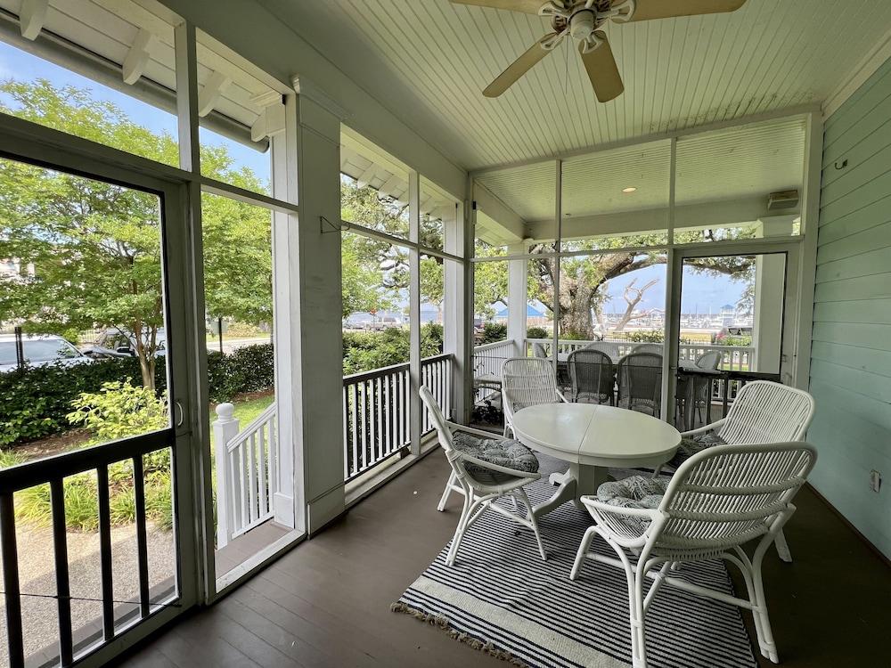 Bay Town Inn photo 24