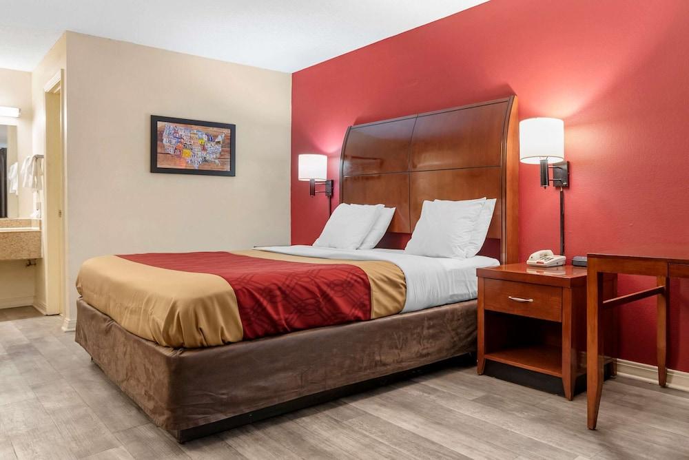 Econo Lodge Pearl - Jackson photo 8