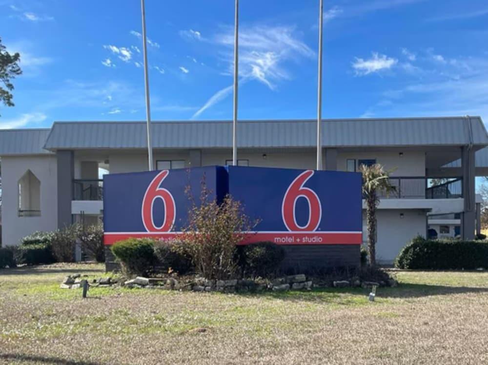 Motel 6 Texarkana, TX photo 35
