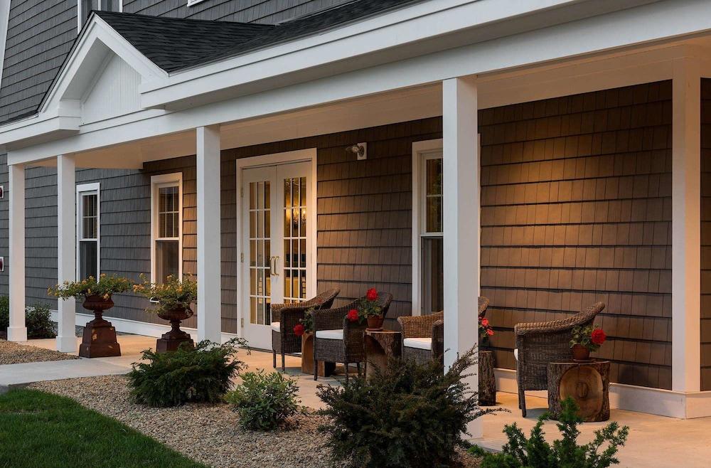 The Grand at Bedford Village Inn photo 35