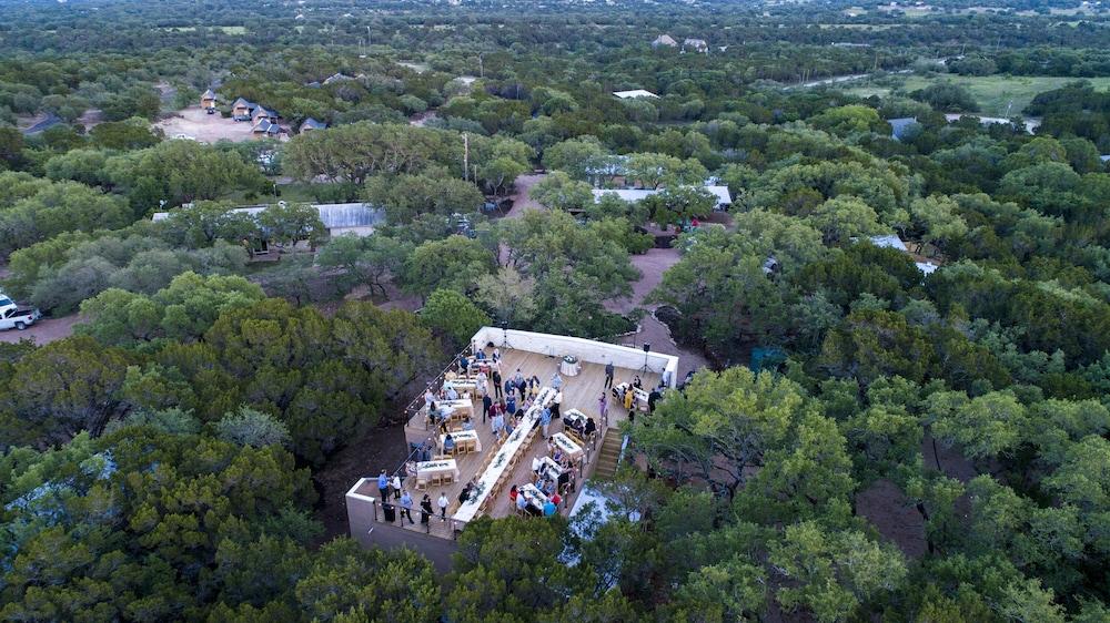 Lucky Arrow Retreat - Dripping Springs photo 24