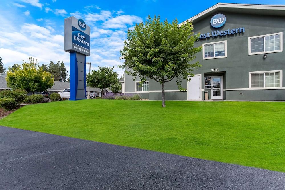 Best Western Rose Quartz Inn photo 31