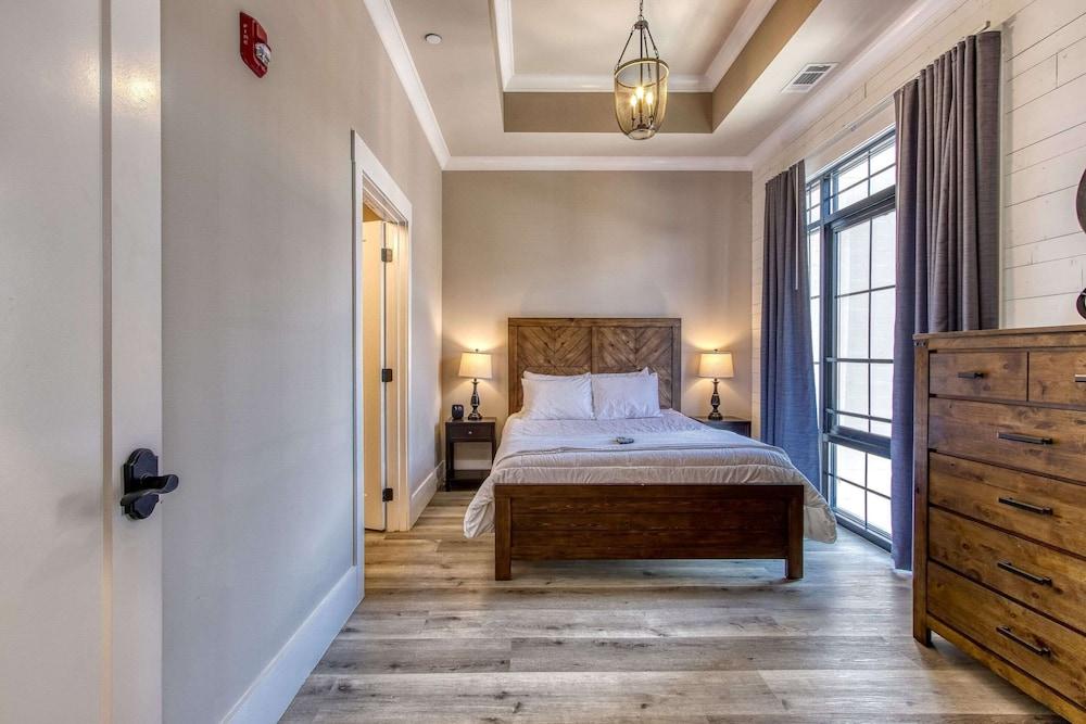 The Historic Central Hotel, a New Hotel Collection Property photo 55