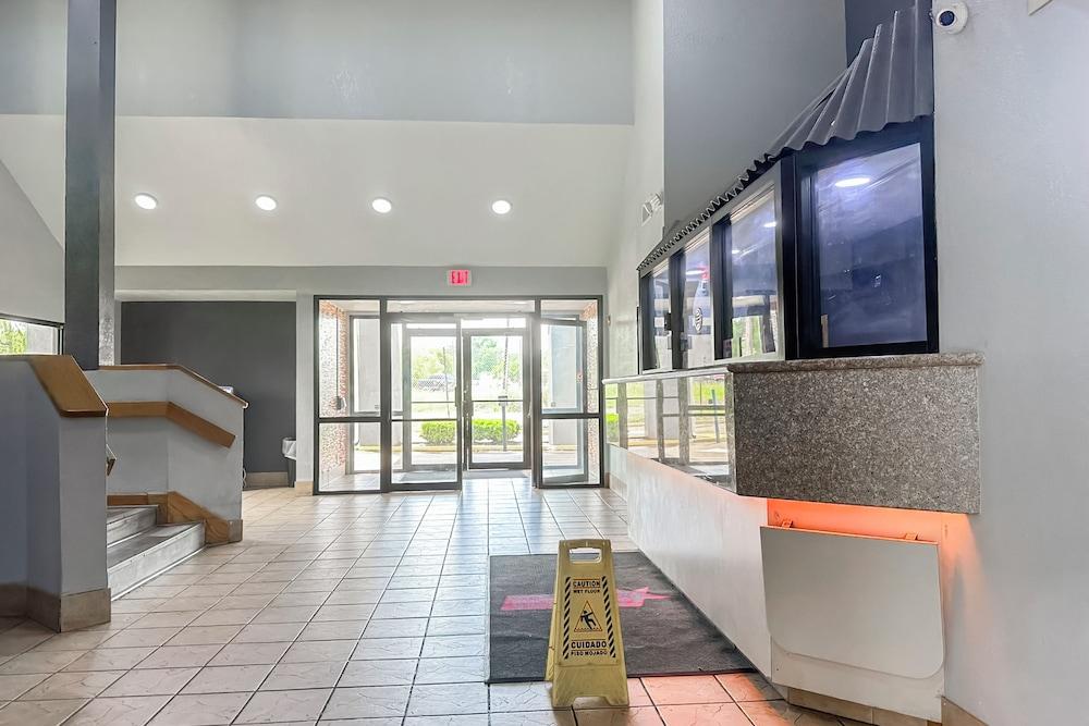 Relax Inn By Oyo Jackson MS Hwy 80/I-20 photo 11