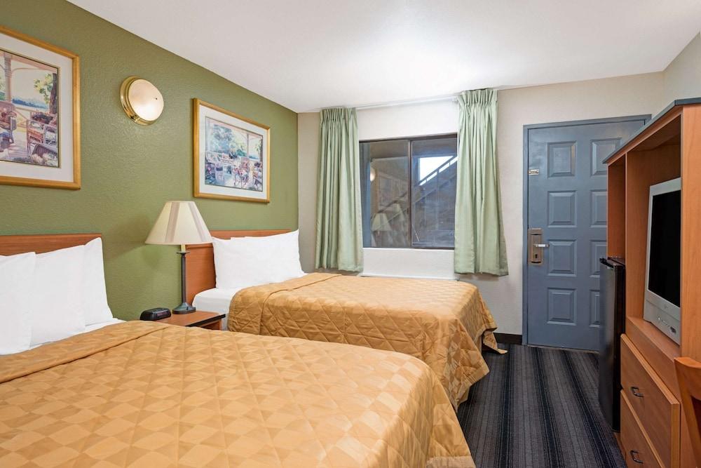 Travelodge by Wyndham Sacramento / Rancho Cordova photo 5
