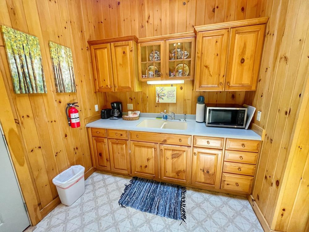 Open Hearth Inn photo 40