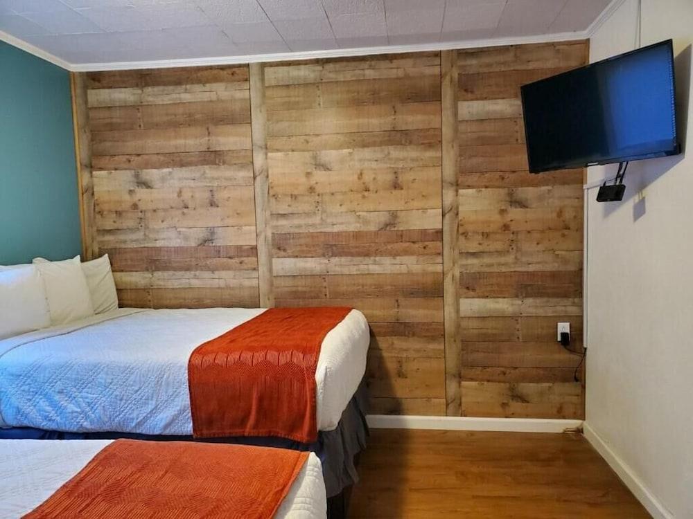 Meadowlark Motel with Restaurant & Bar photo 25