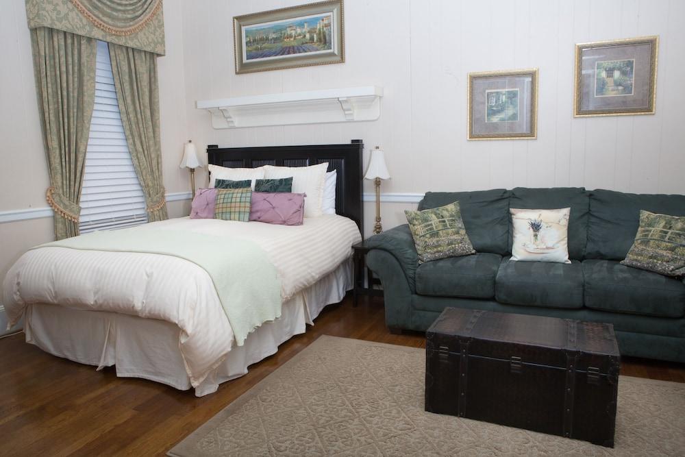 Burke Manor Inn & Pavilion photo 26
