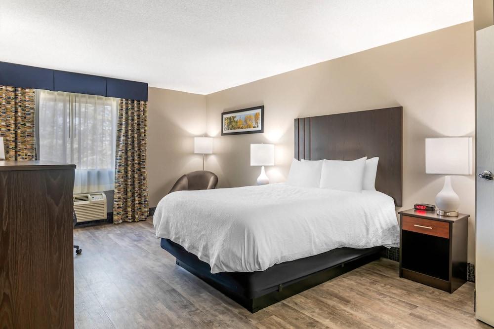 Black Bear Inn, an Ascend Collection Hotel photo 5