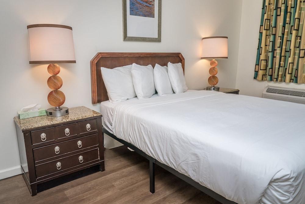 Travelers Inn photo 28